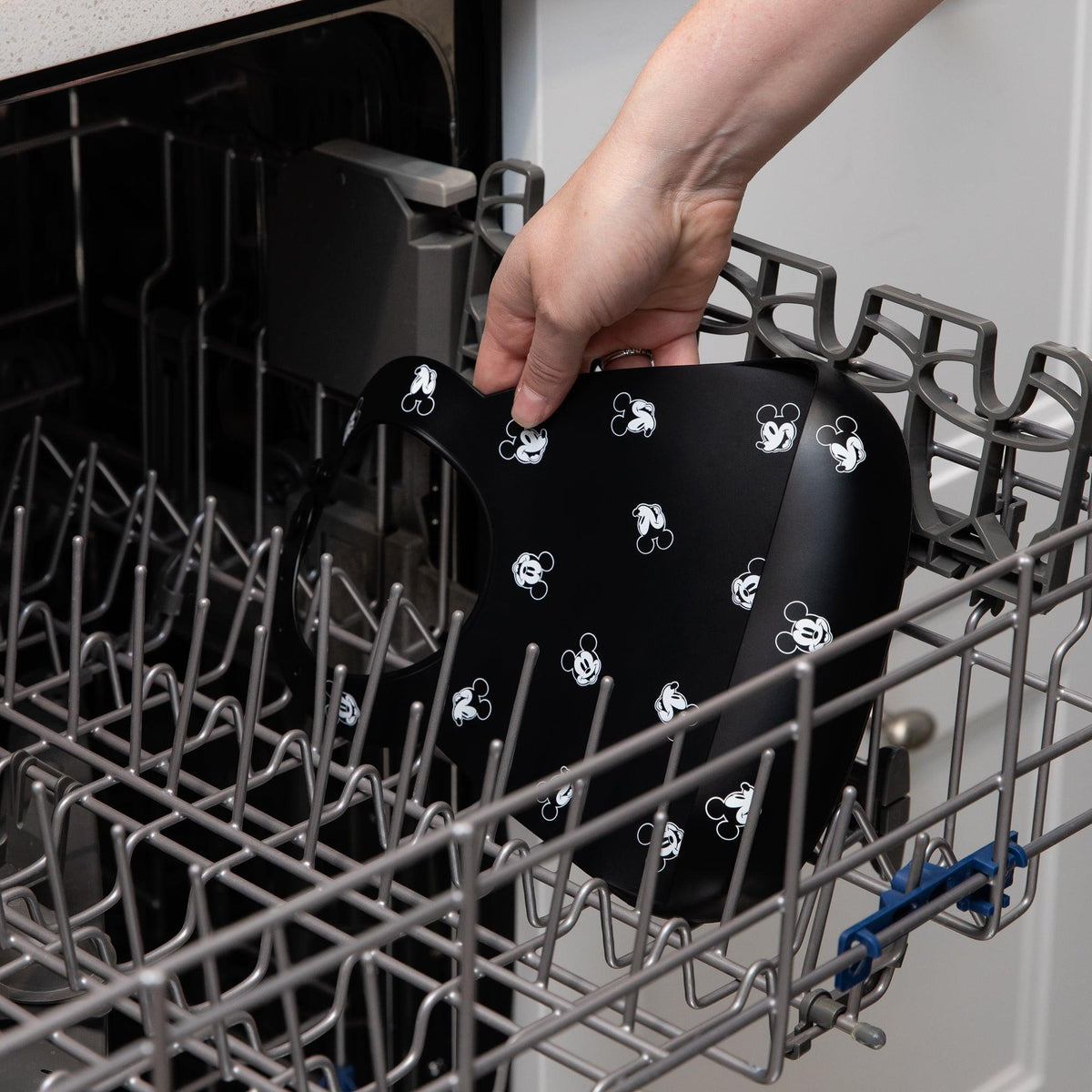 Bumkins Smart Buy | Mickey Mouse Black and White Silicone Bib +Catch-All Pocket