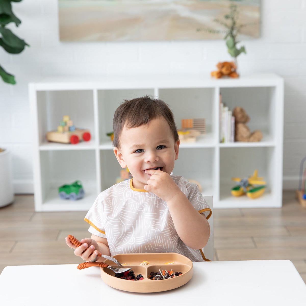 Bumkins Smart Buy | Neutral Boho Short Sleeve Junior Bib For Toddlers 1-3 yrs