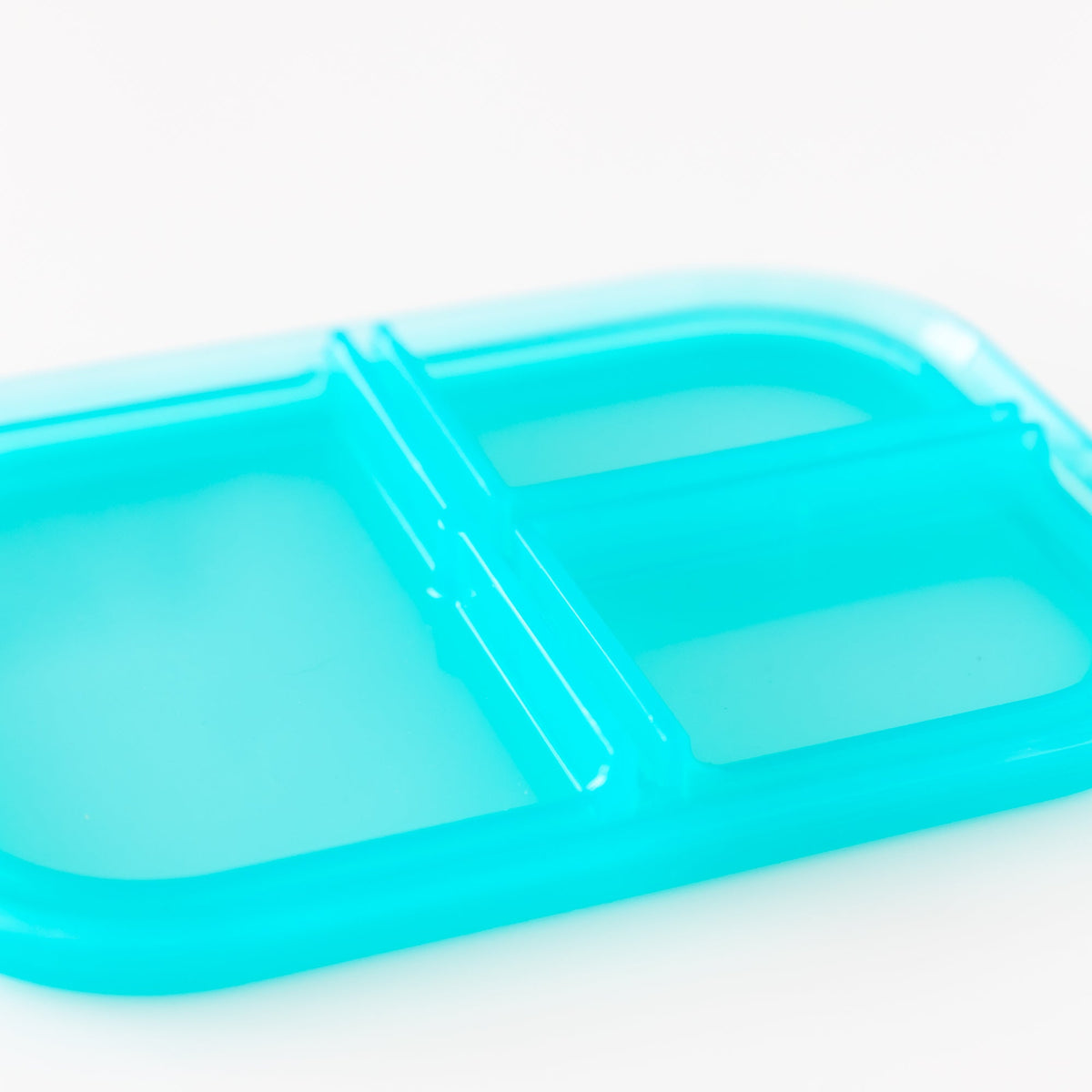 Bumkins Deals | Silicone Divided Bento Box for Food Storage, Blue Jelly