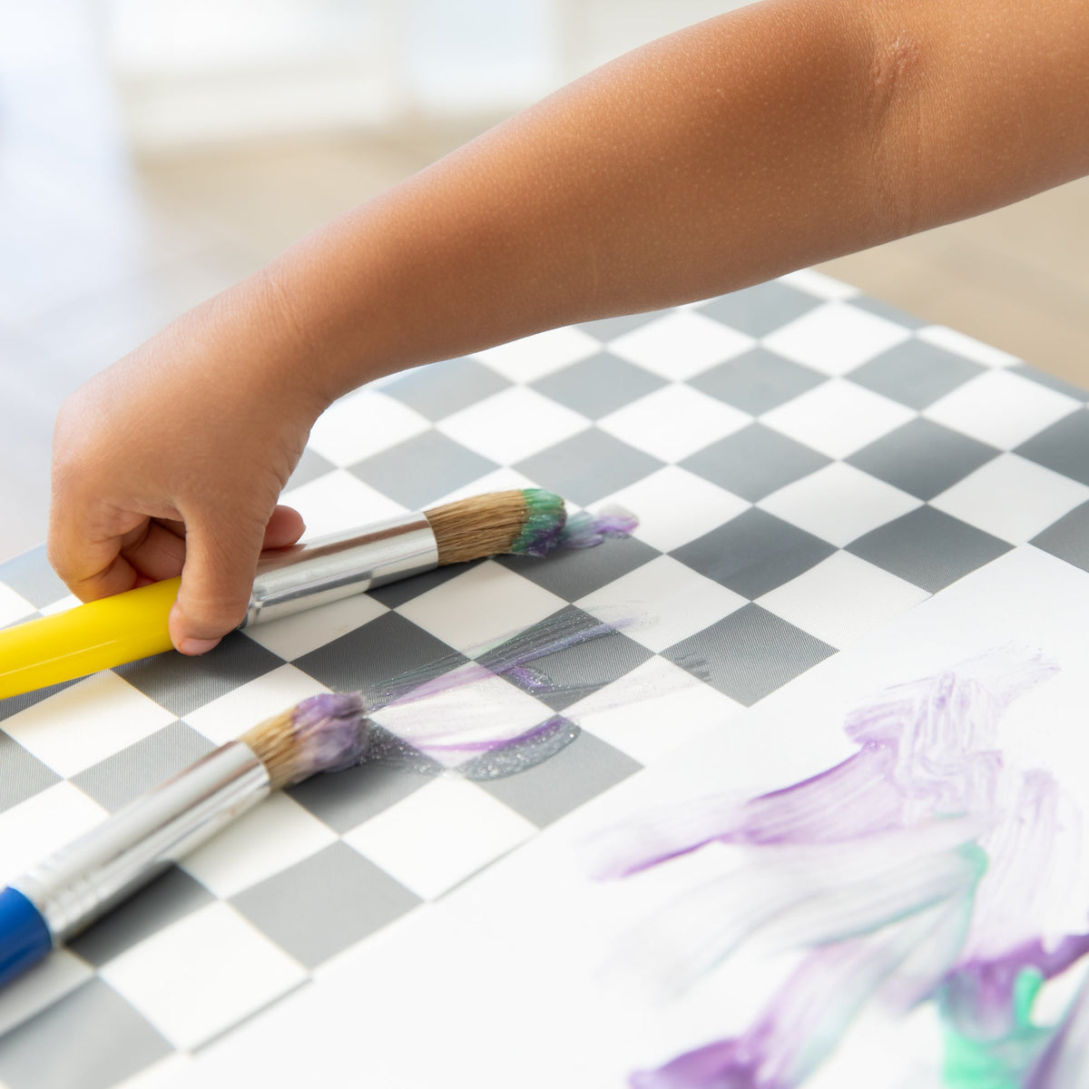 Bumkins Quality | Splat Mat: Charcoal Check