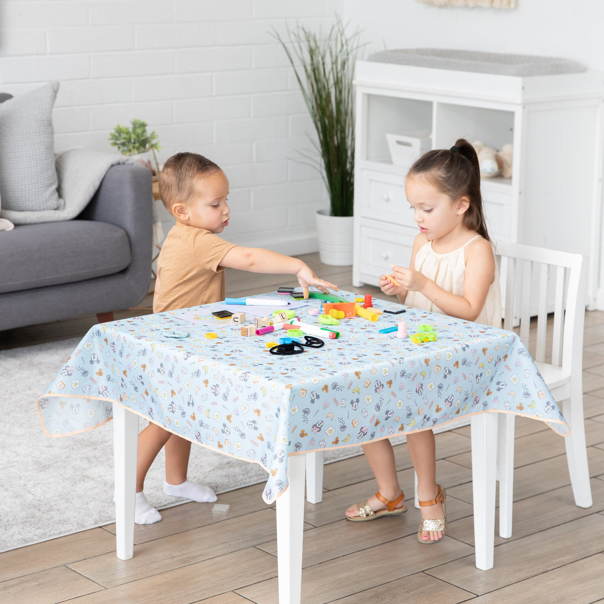 Bumkins Quality | Splat Mat: Mickey + Minnie Sunny Side Up
