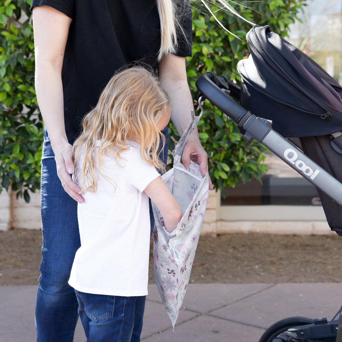 Bumkins Great Value | Floral Print Large Hanging Wet Bag For @ Home or On-The-Go