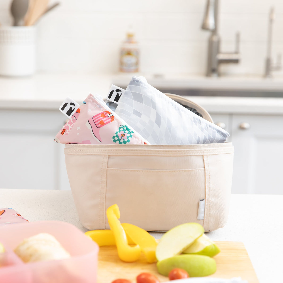 Bumkins Trusted | Reusable Snack Bag 4 Pack: Disco Boots