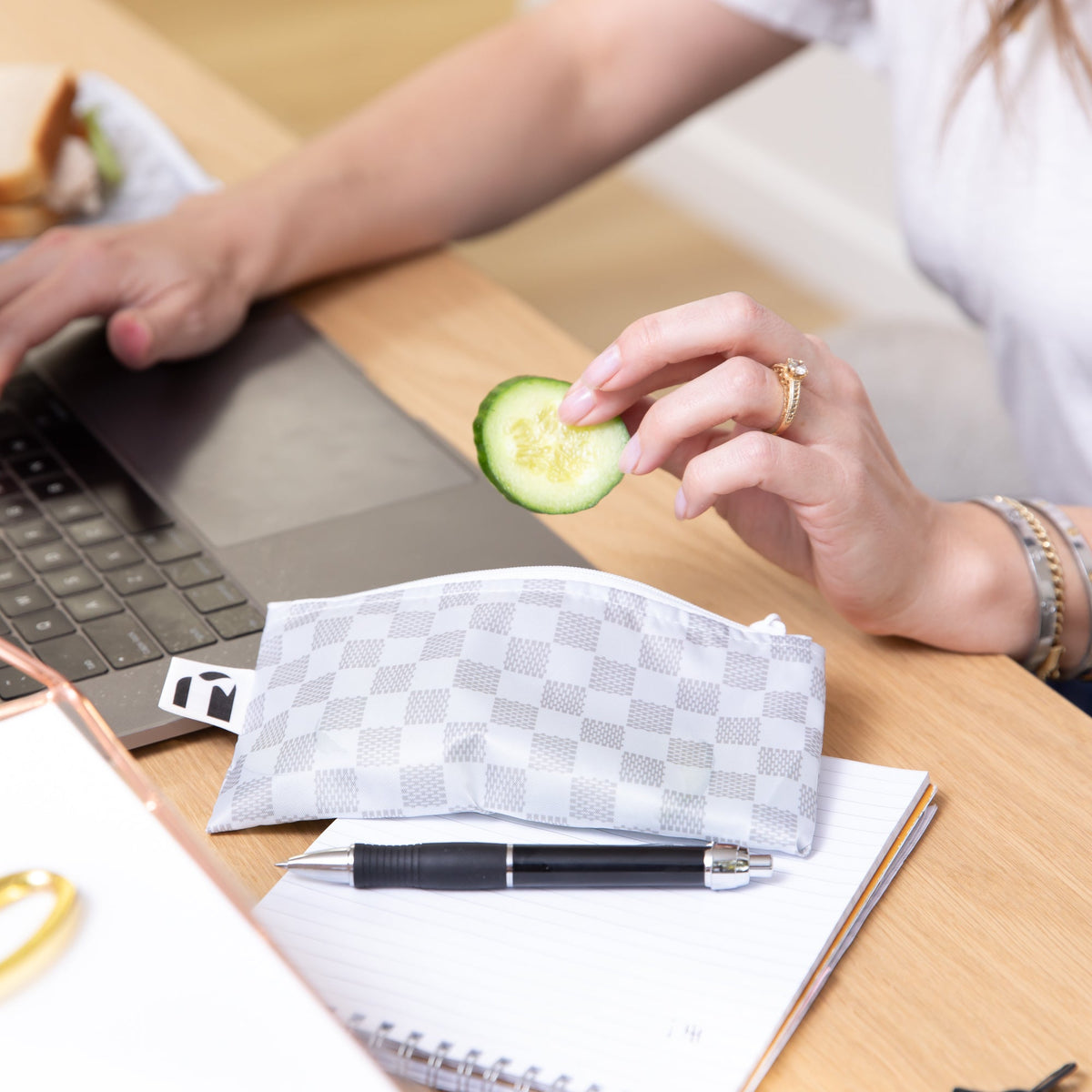 Bumkins Smart Buy | Reusable Snack Bag, Small 2 Pack: Rich & Boujee