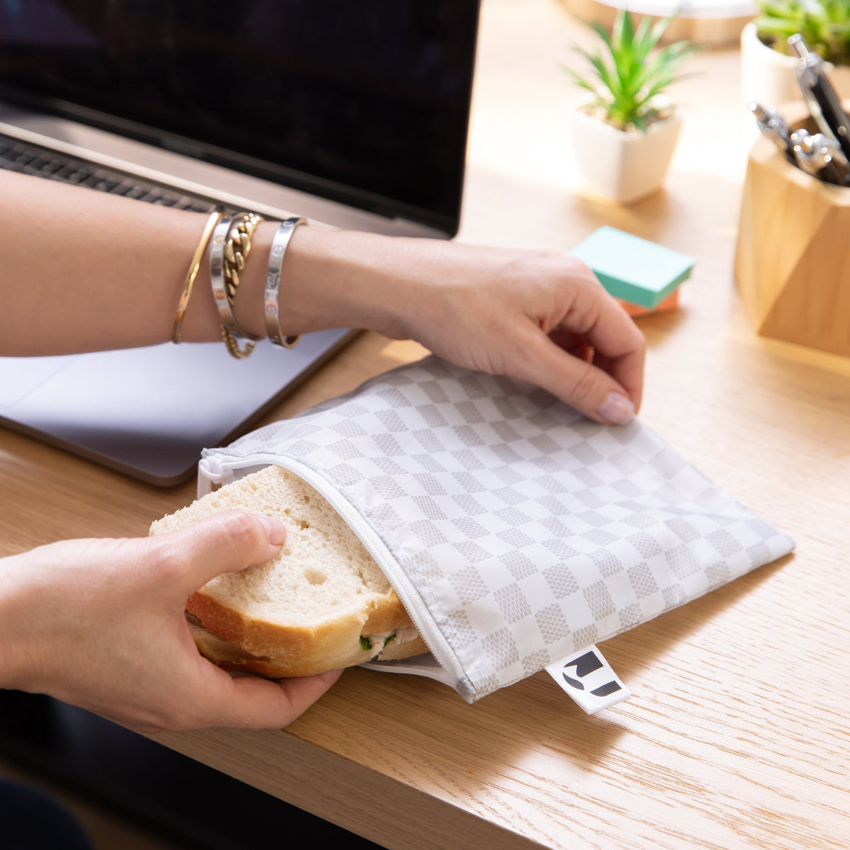 Bumkins Everyday | Reusable Snack Bag, Large 2 Pack: Rich & Boujee