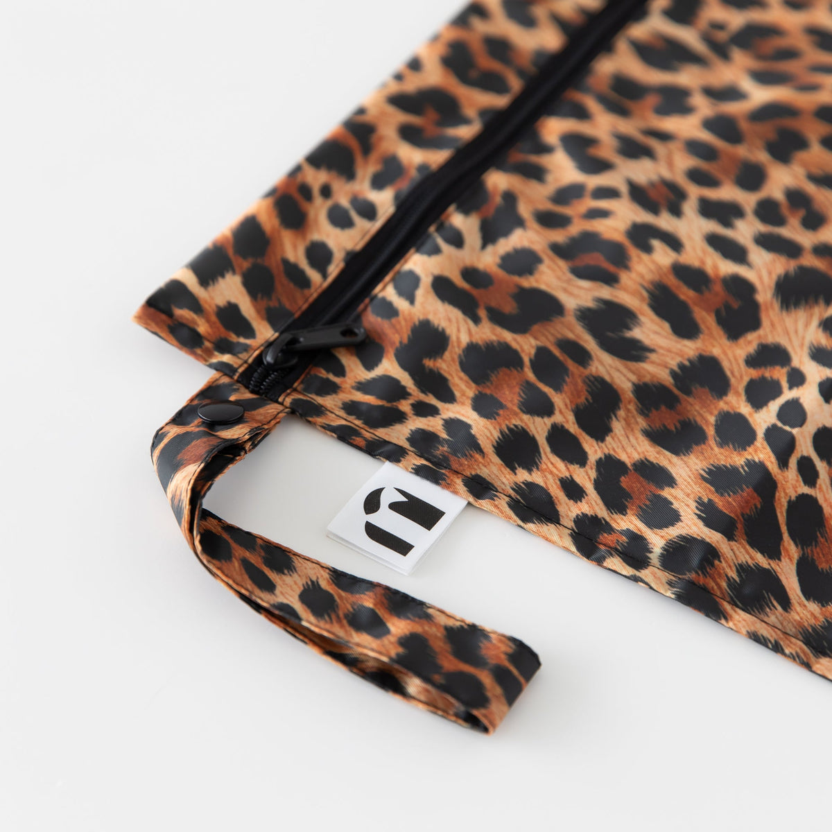 Bumkins Premium | The Commuter Essential 4-Piece Set: Leopard