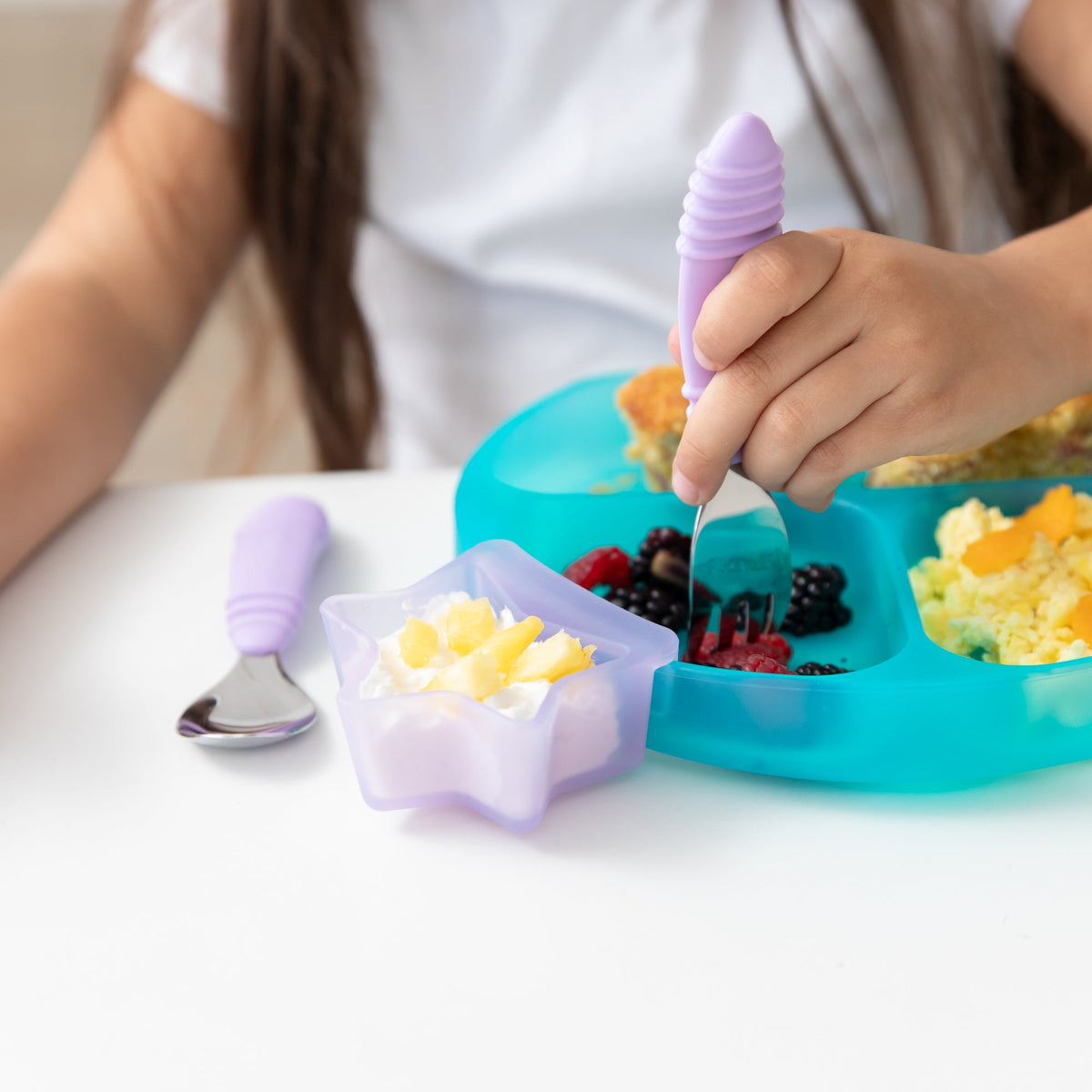 Bumkins Great Value | Silicone Divided Grip Dish with Suction Base - Aqua Jelly